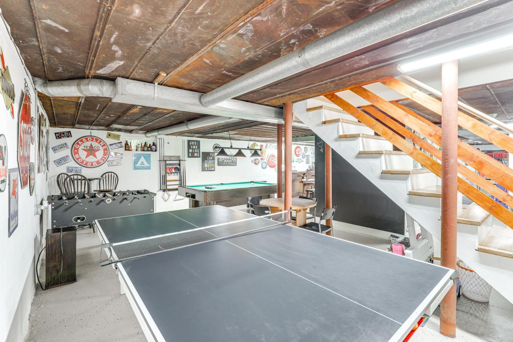 Updated Marshall Home With Fire Pit And Game Room! 外观 照片